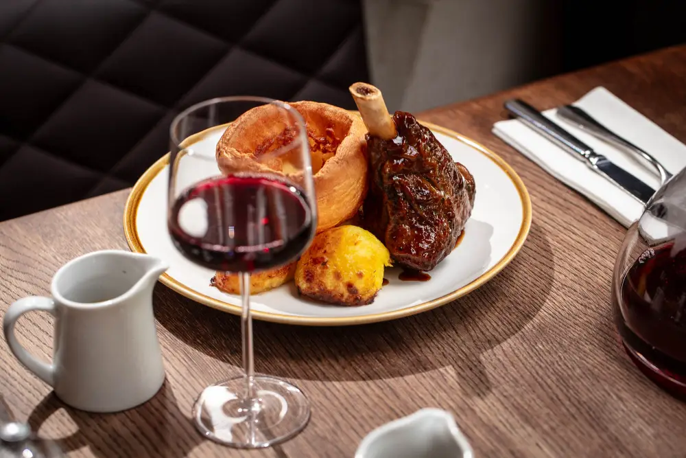 Lamb roast dinner at Smith's, Paddington