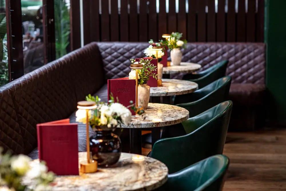 Dining room at Smith's Bar & Grill, Paddington