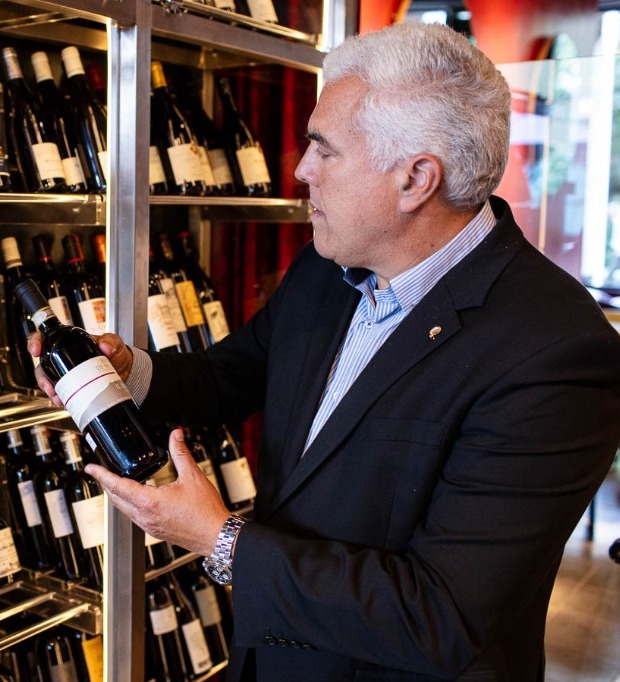 Head Sommelier Maurizio Titone at Smith's Bar & Grill