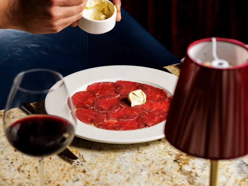 Beef carpaccio at Smith's Bar & Grill, Paddington